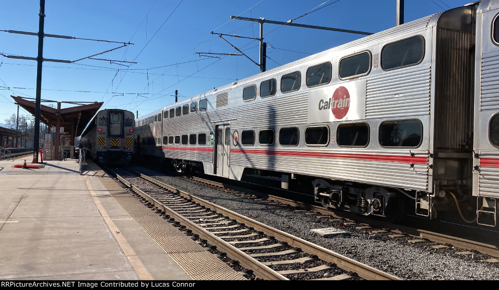 Caltrain 3806